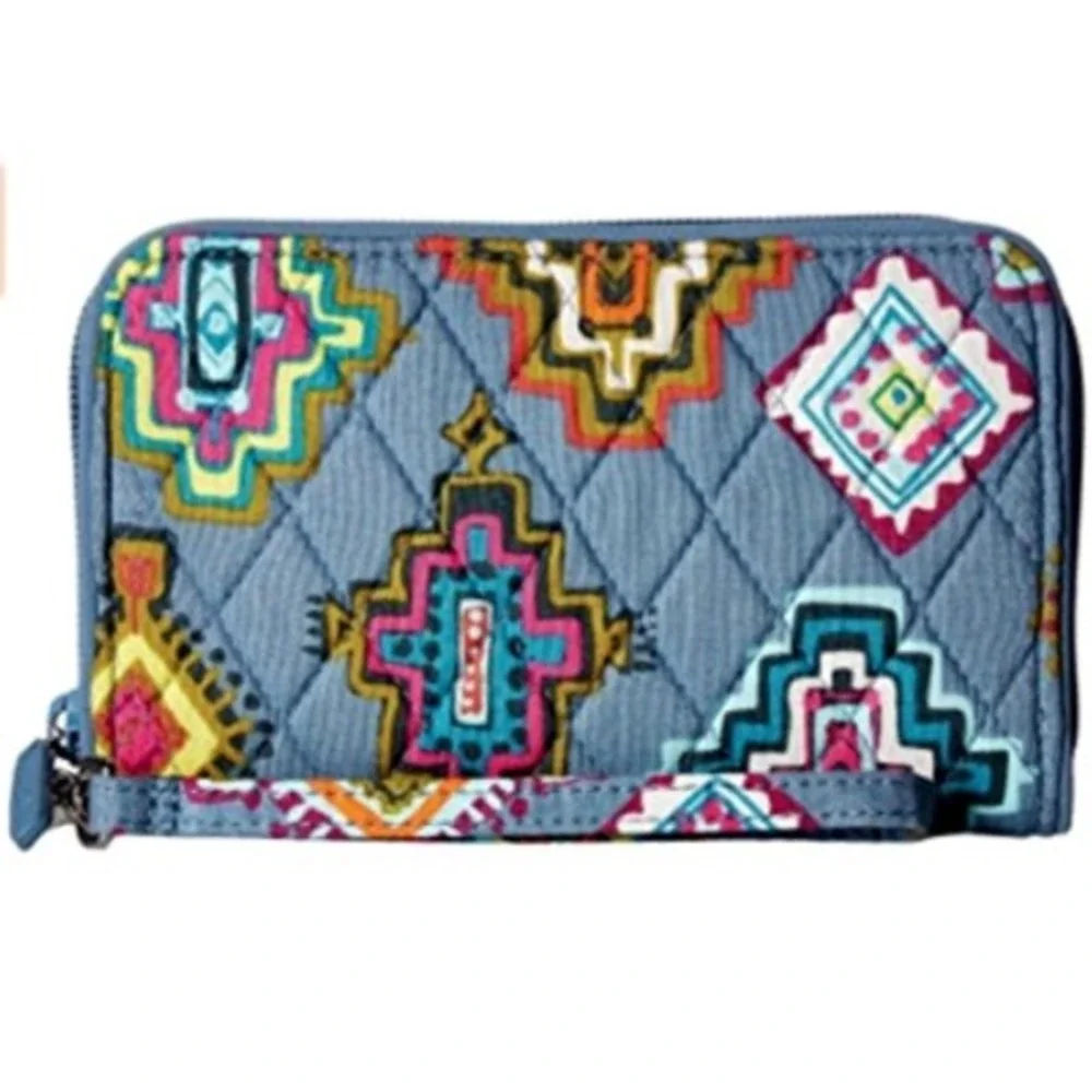 Vera Bradley Quilted Wristlet Wallet Southwestern Aztec Print Blue Multi‎ Color